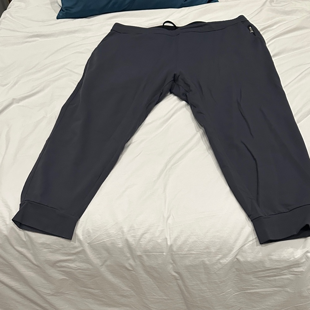 Public rec Men's Gray Jogger Pants